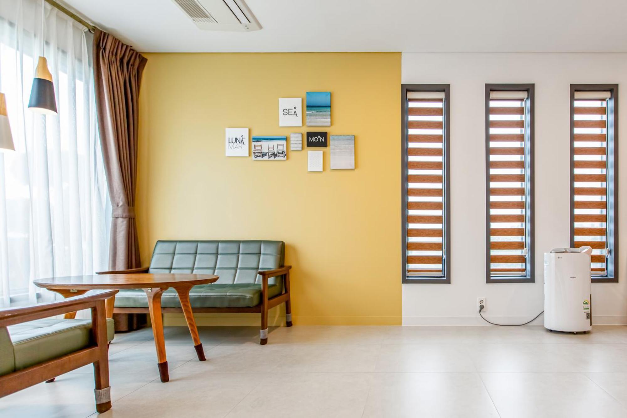 Lunamar Pension เมืองเชจู ภายนอก รูปภาพ